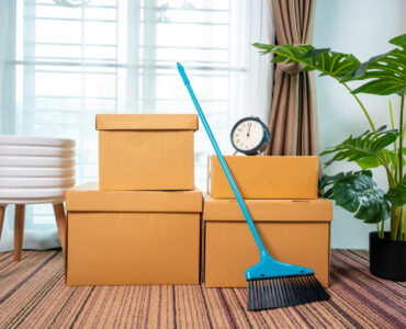 moving cleaning services